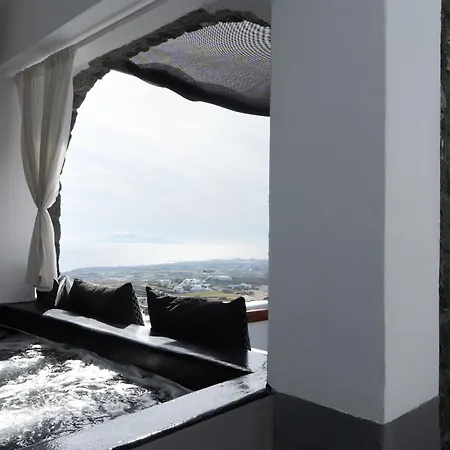 Panda Private Jaccuzi 4* Firostefani