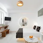 Panda Private Jaccuzi Hotel apartamentowy Firostefani