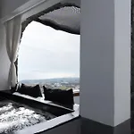 Panda Private Jaccuzi 4* Firostefani